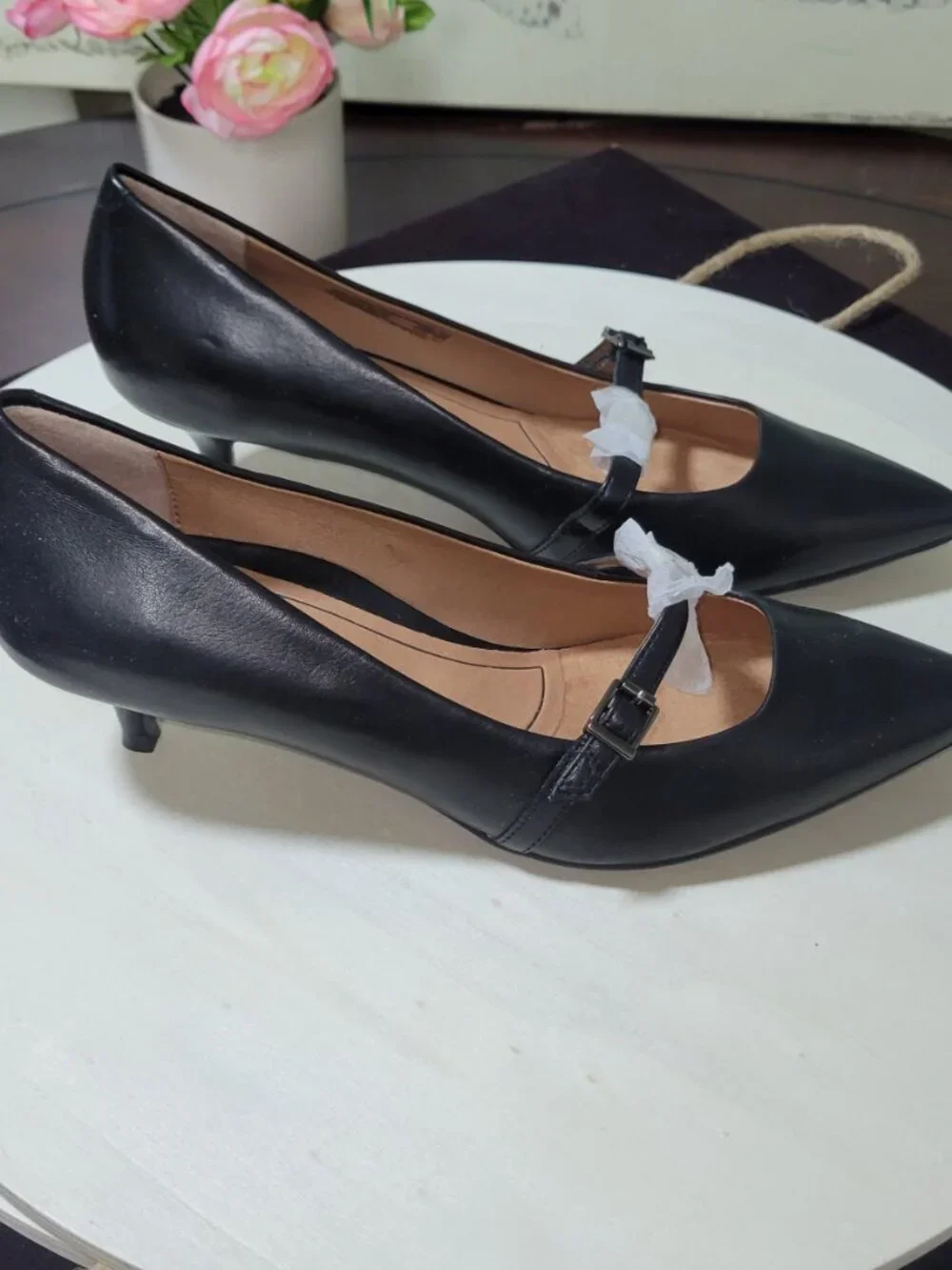 Vionic Black Leather Pumps [Item #SP07]